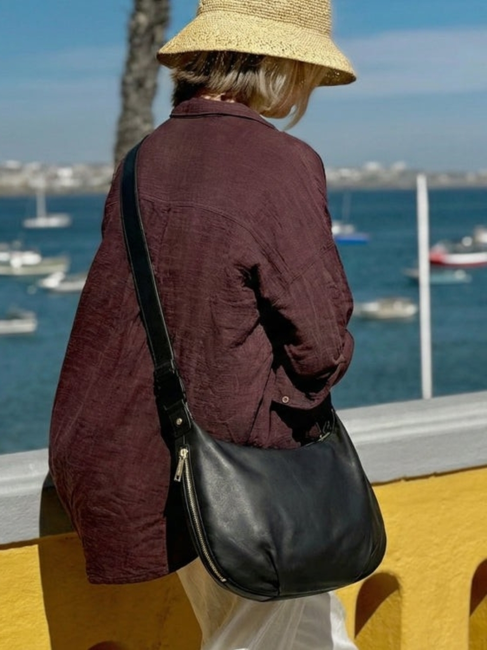 Lo & Sons Ayoma Bag